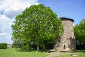 die windmühle von außen 