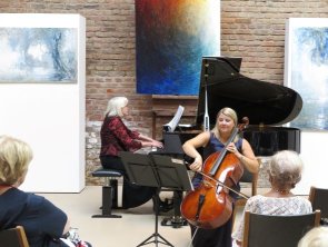 Das Duo Ingrid Wessels (Klavier) und Natalia Kazakova (Cello). (Foto: Gemeinde Wachtberg/mm)