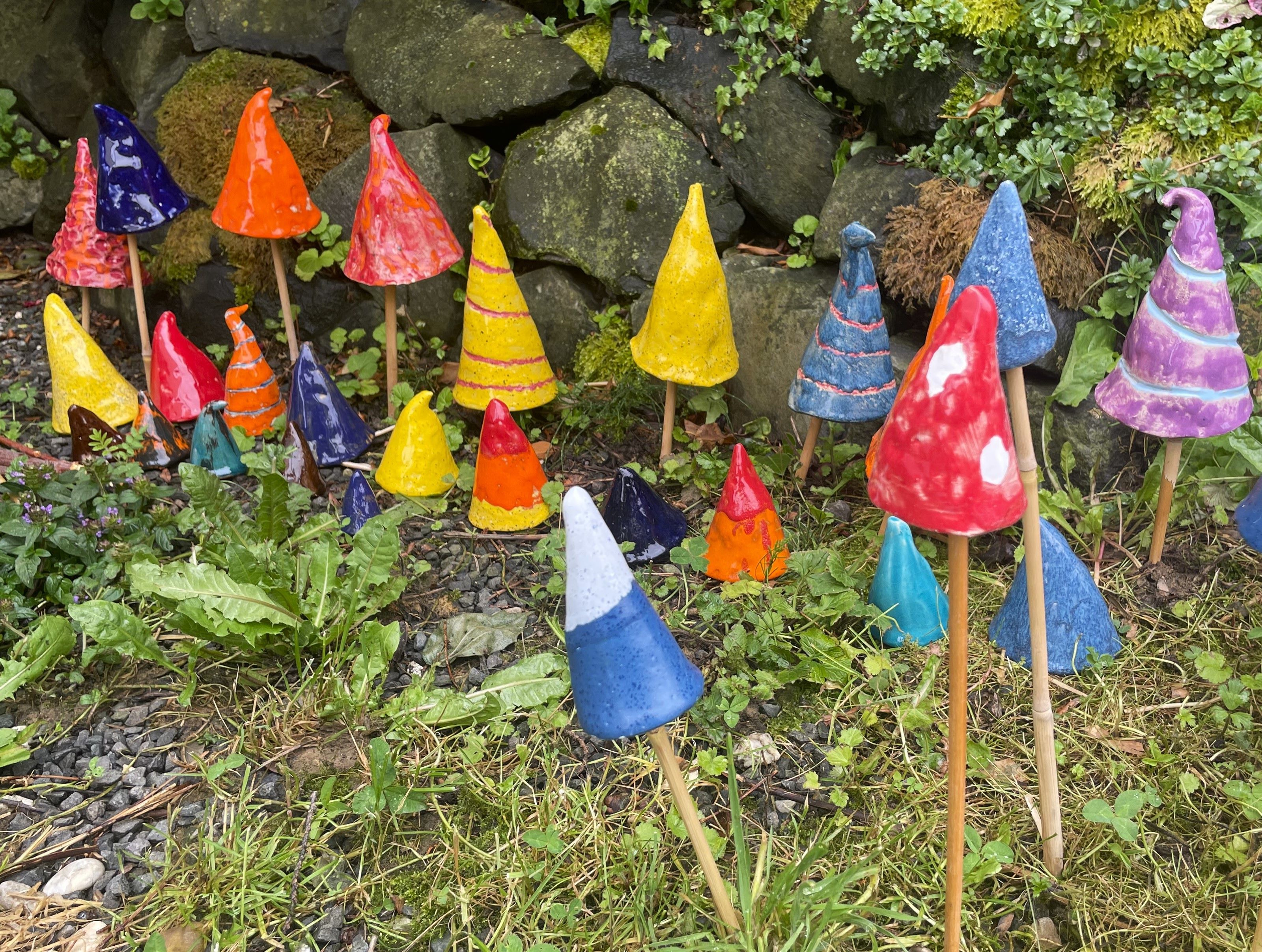 Lustige Zwergenhütchen von Renate Zgaga