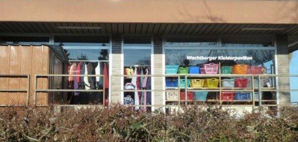 Kleiderpavillon in Ließem (Foto: Privat)